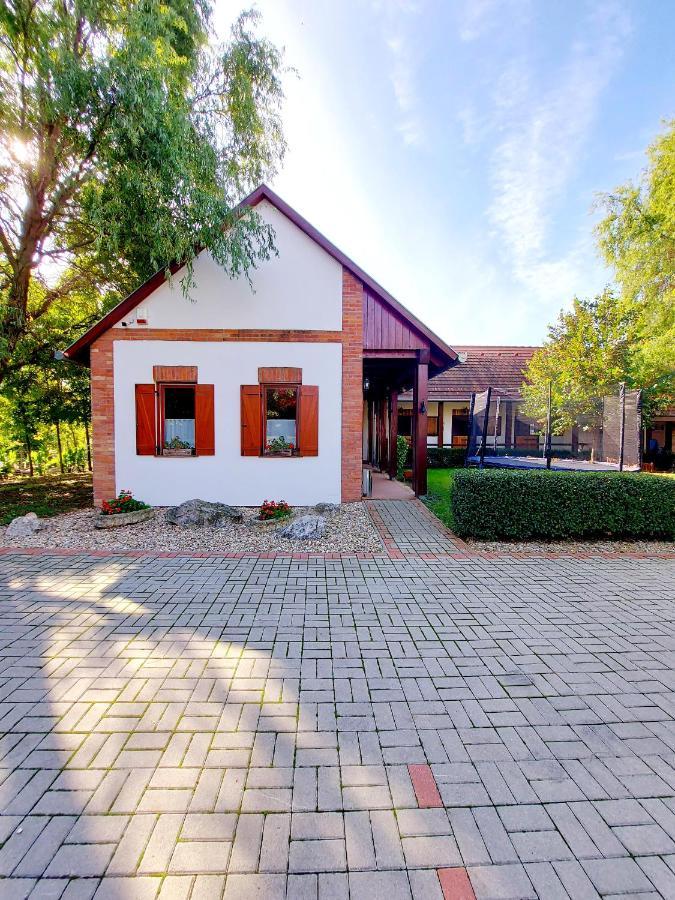 Akacos Tanya Es Vendeghaz Hotel Marok Luaran gambar